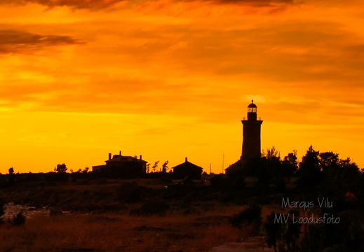 Päikeseloojang Mohni saarel
