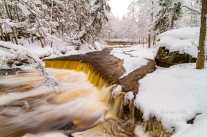  Nõmmeveski juga talvel
