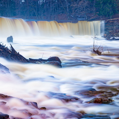 Keila juga värvides